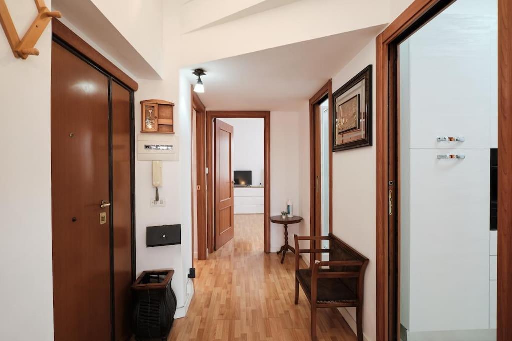 Penthouse 200 Meters From Metro Wi-fi And Ac Apartment