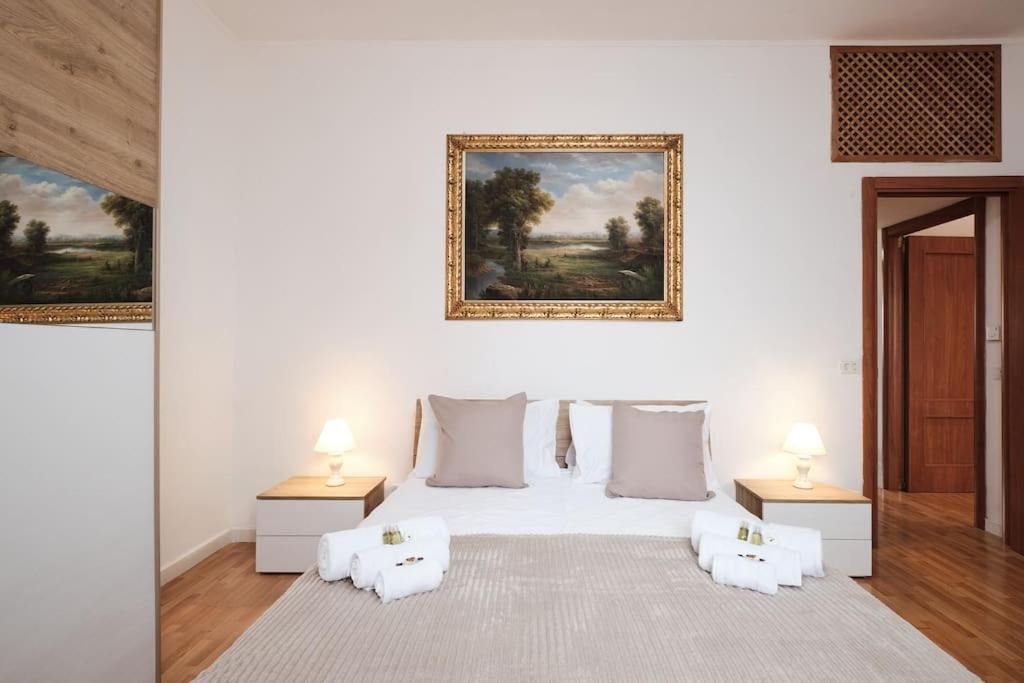 Apartment Penthouse 200 Meters From Metro Wi-fi And Ac *