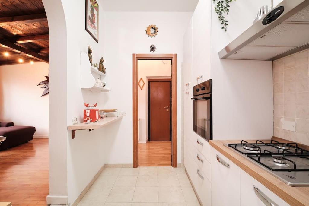 Penthouse 200 Meters From Metro Wi-fi And Ac Apartment