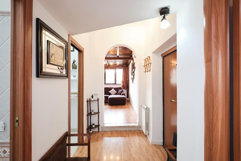 Penthouse 200 Meters From Metro Wi-fi And Ac *